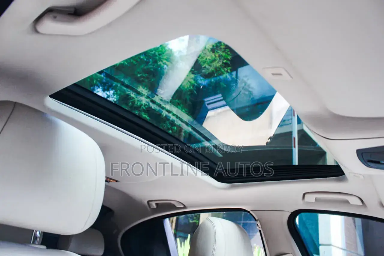 BMW Lo 2015 Gray