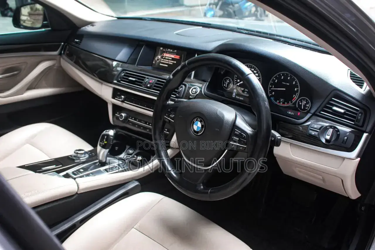 BMW Lo 2015 Gray