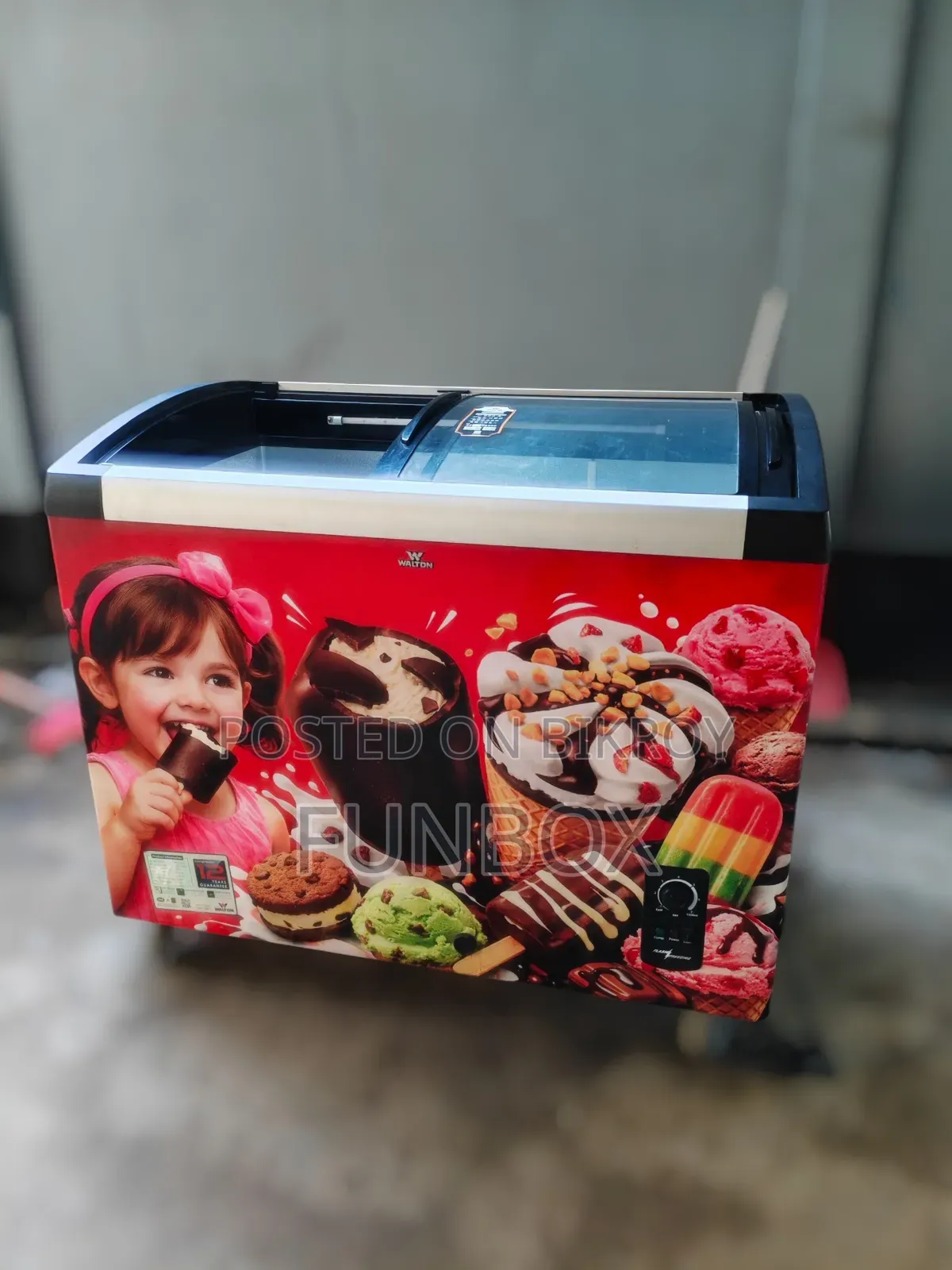 Brand New Walton Ice Cream Freezer Wcg-2g0 (270 Litre)