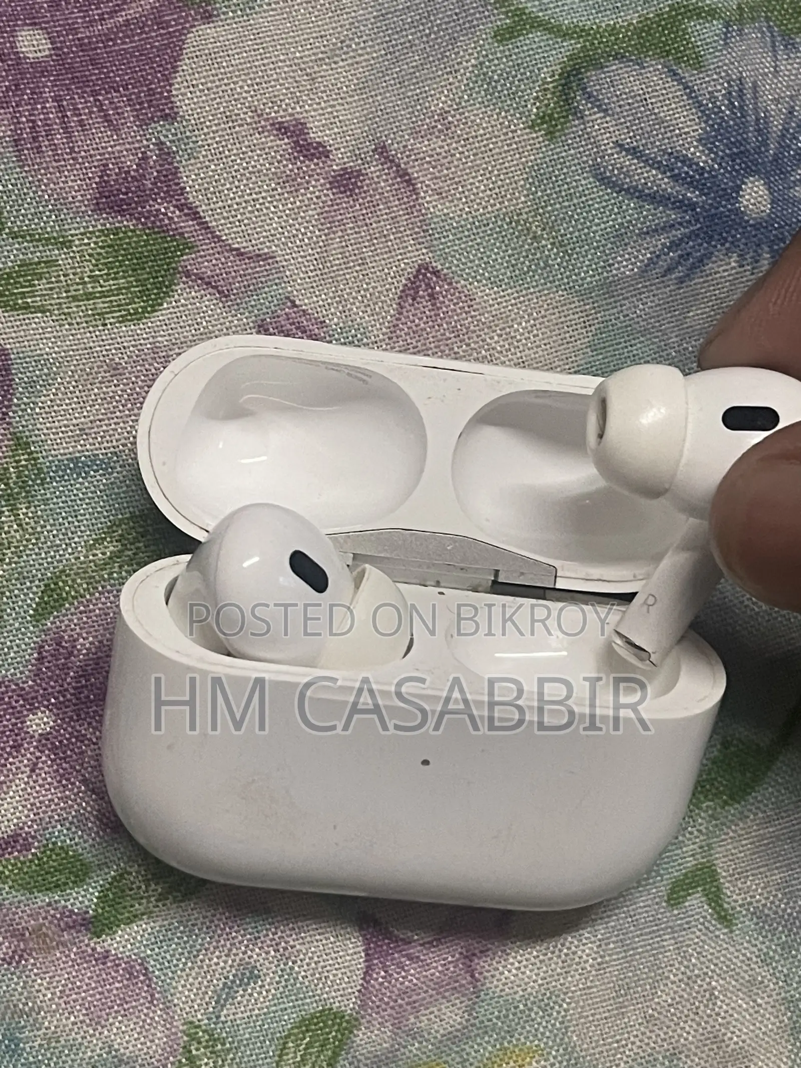 Original Apple Airpods Pro 2 (Usb-C) - Excellent Condition