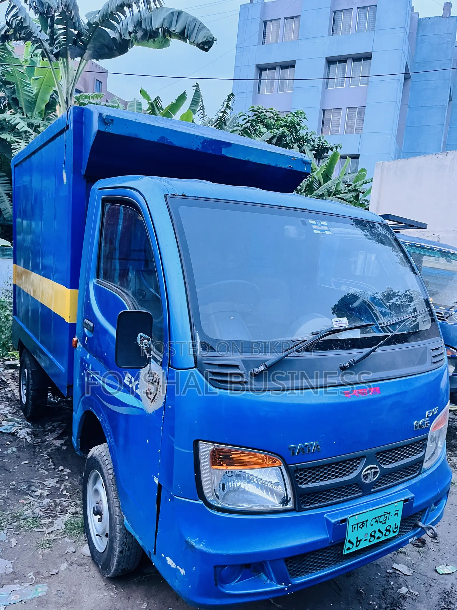 Tata Ex2 Covered Van