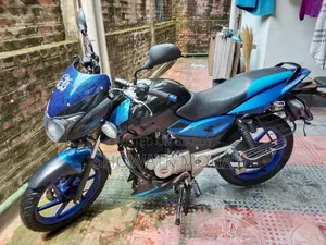 Bajaj Pulsar 150 2015 Blue
