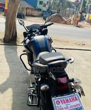 নতুন ইয়ামাহা এফজেড ২০২৫ ব্লু