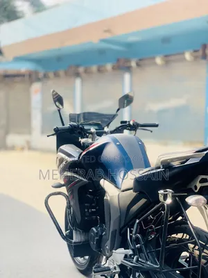নতুন ইয়ামাহা এফজেড ২০২৫ ব্লু