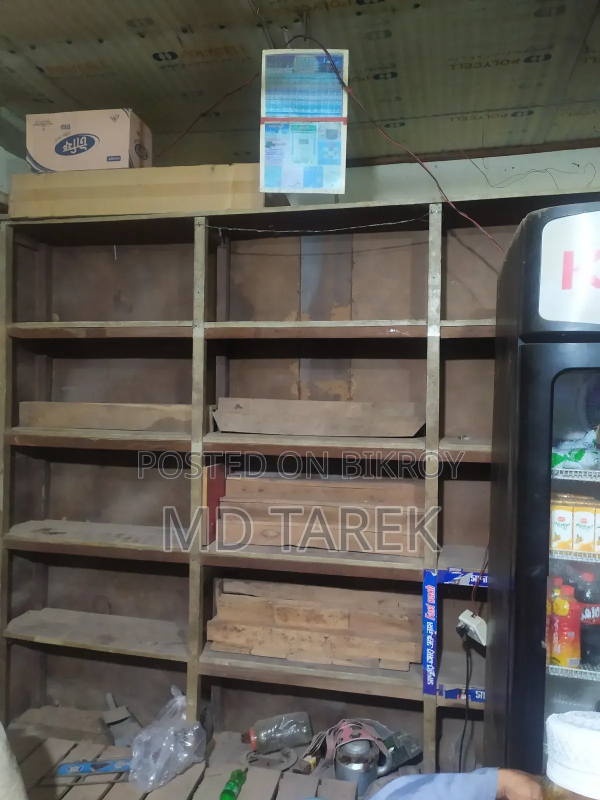 দোকানের বড় সাইজের কাঠের রেক বিক্রি হবে
