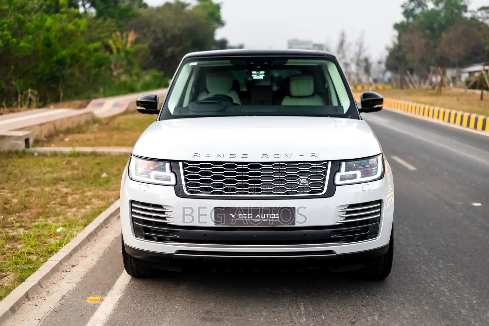 Land Rover Range Rover Vogue 2019 White