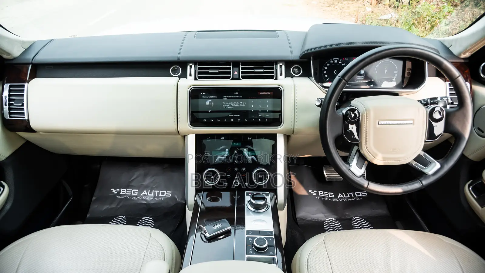 Land Rover Range Rover Vogue 2019 White