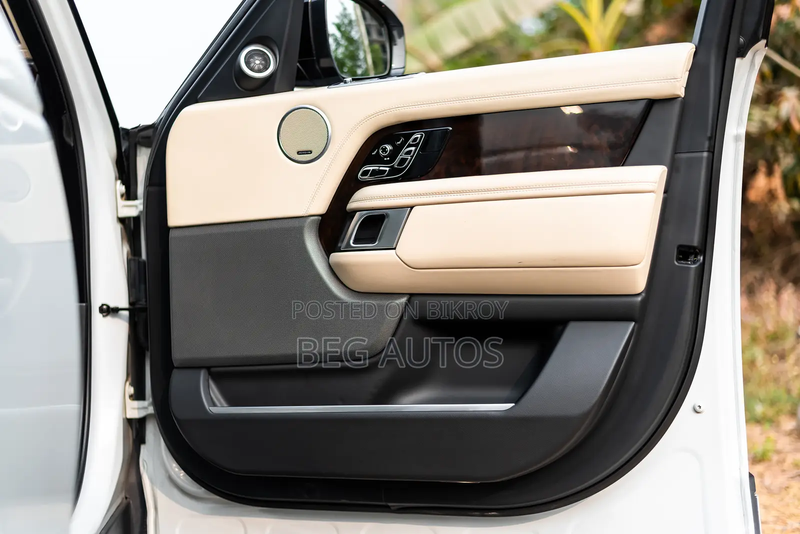 Land Rover Range Rover Vogue 2019 White