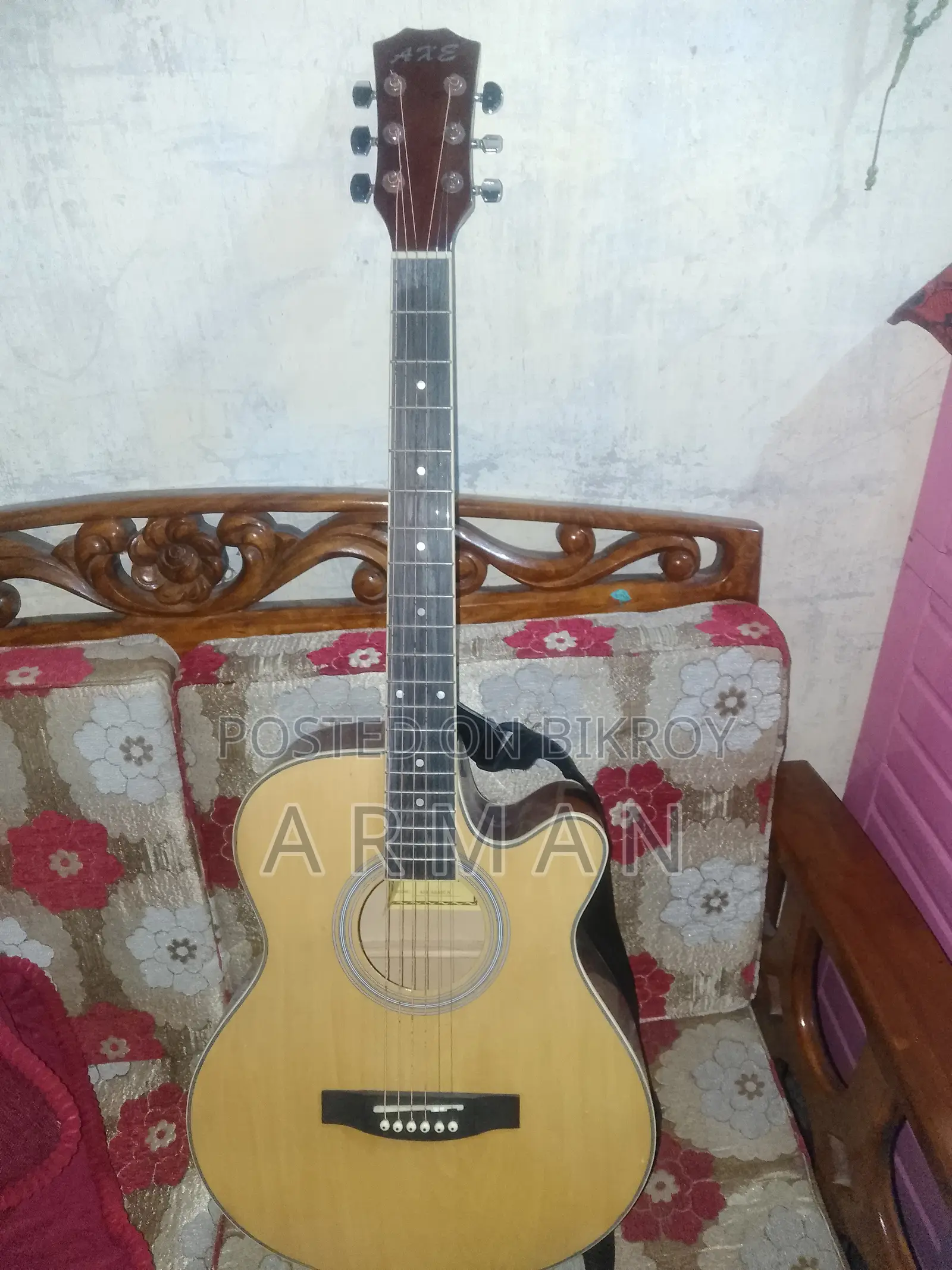 Guitar Axe -48c