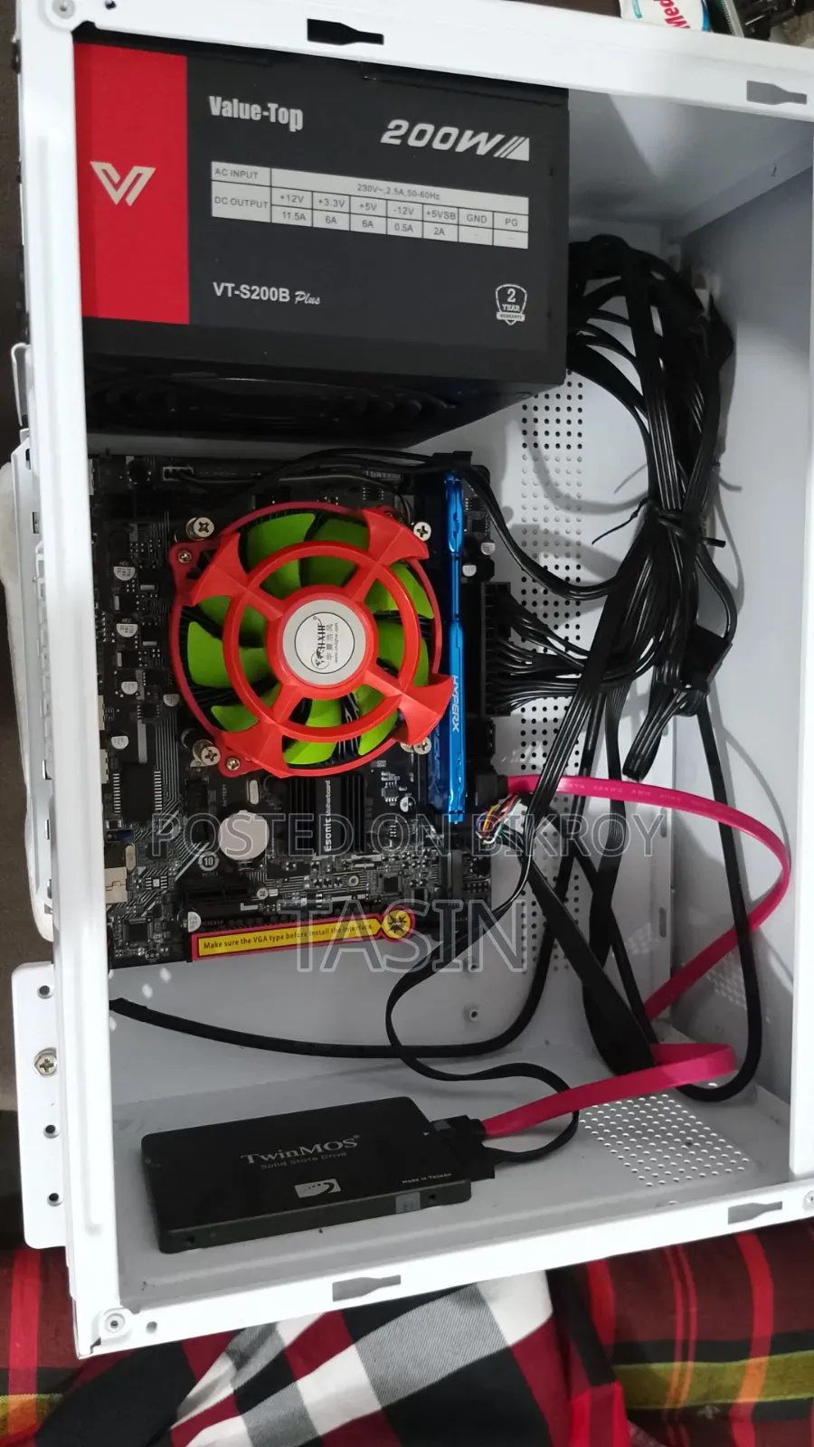 Gigabyte GA-H110MSTX-HD3-ZK 8GB Intel Core I7 SSD 128GB