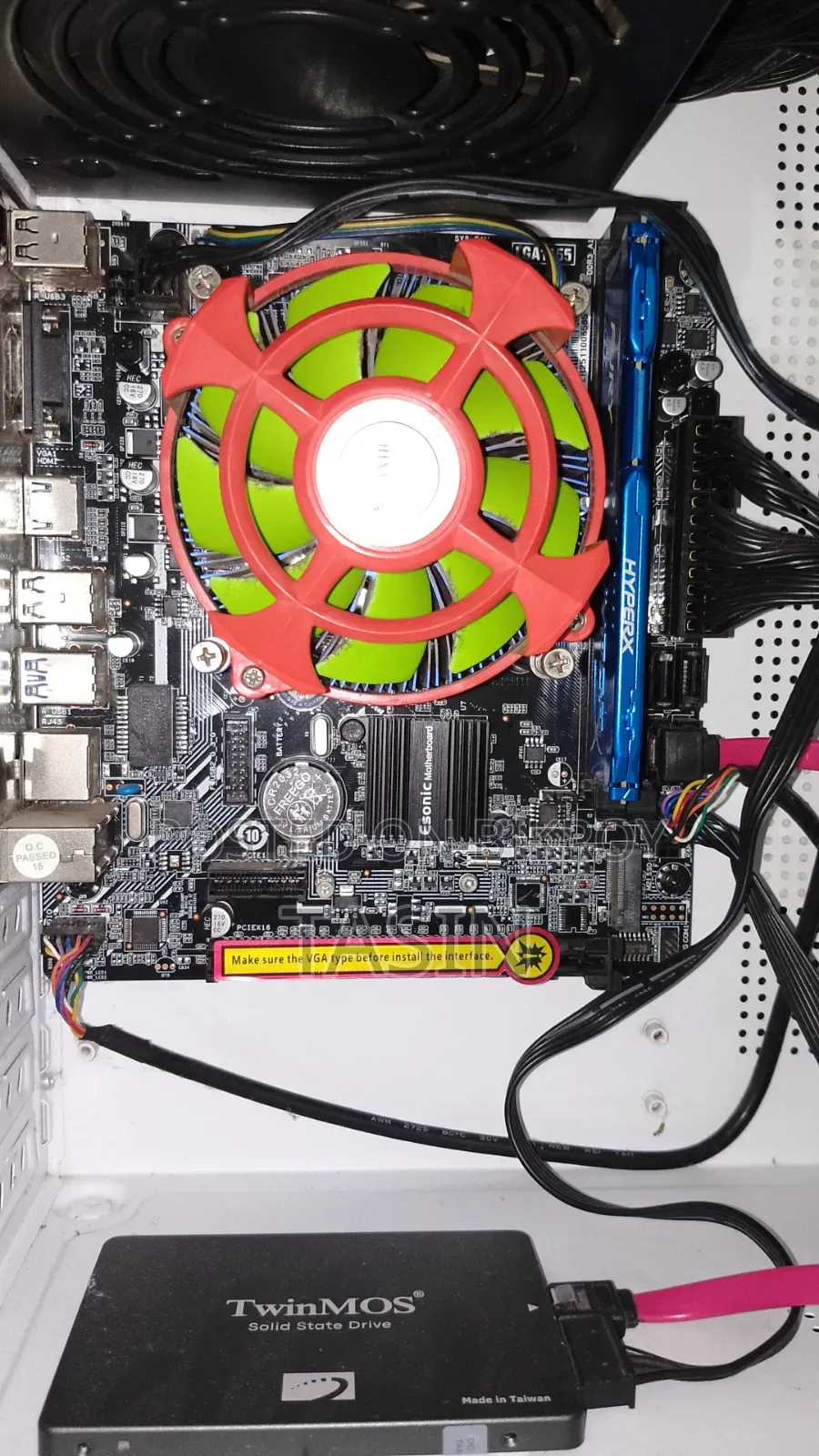 Gigabyte GA-H110MSTX-HD3-ZK 8GB Intel Core I7 SSD 128GB