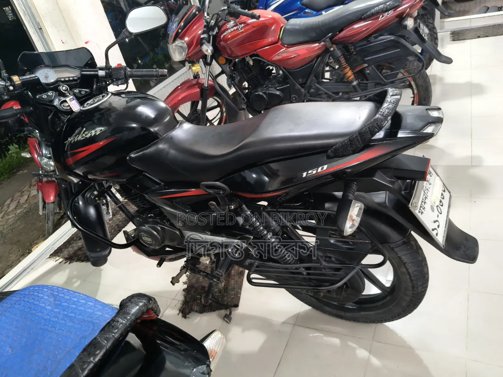 বাজাজ পালসার ১৫০ ২০১৫ কালো