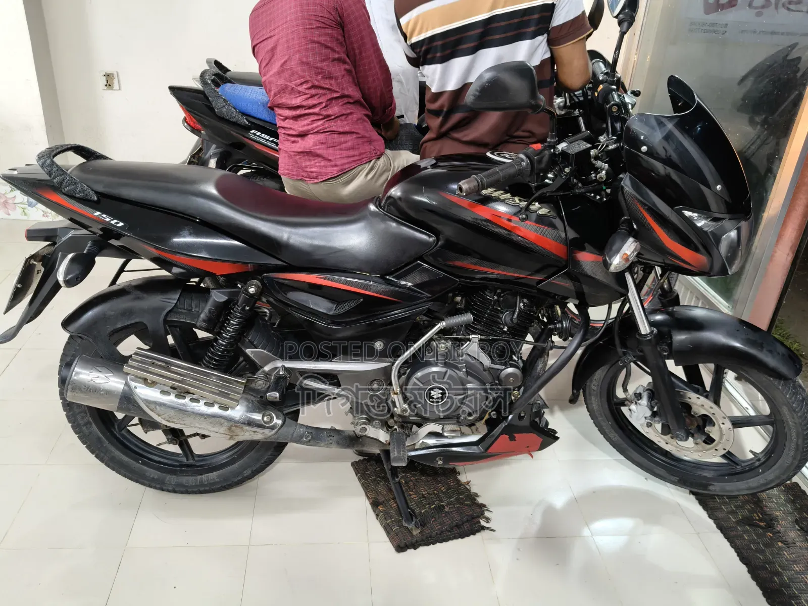 বাজাজ পালসার ১৫০ ২০১৫ কালো