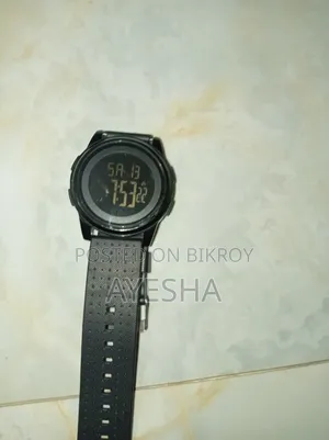 এই ঘরি টা বিদেশ থেকে আনা হয়েছে