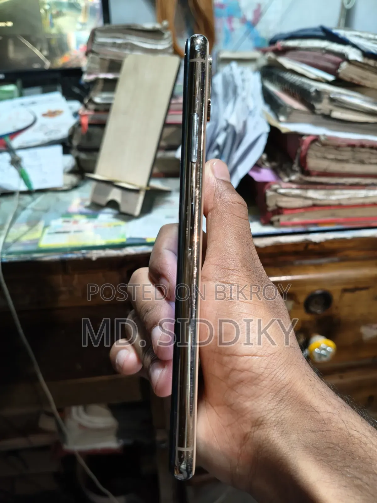 অ্যাপল আইফোন এক্সএস ম্যাক্স ২৫৬ জিবি গোল্ড