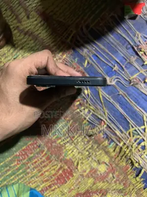 Vivo Y04 64 GB Black