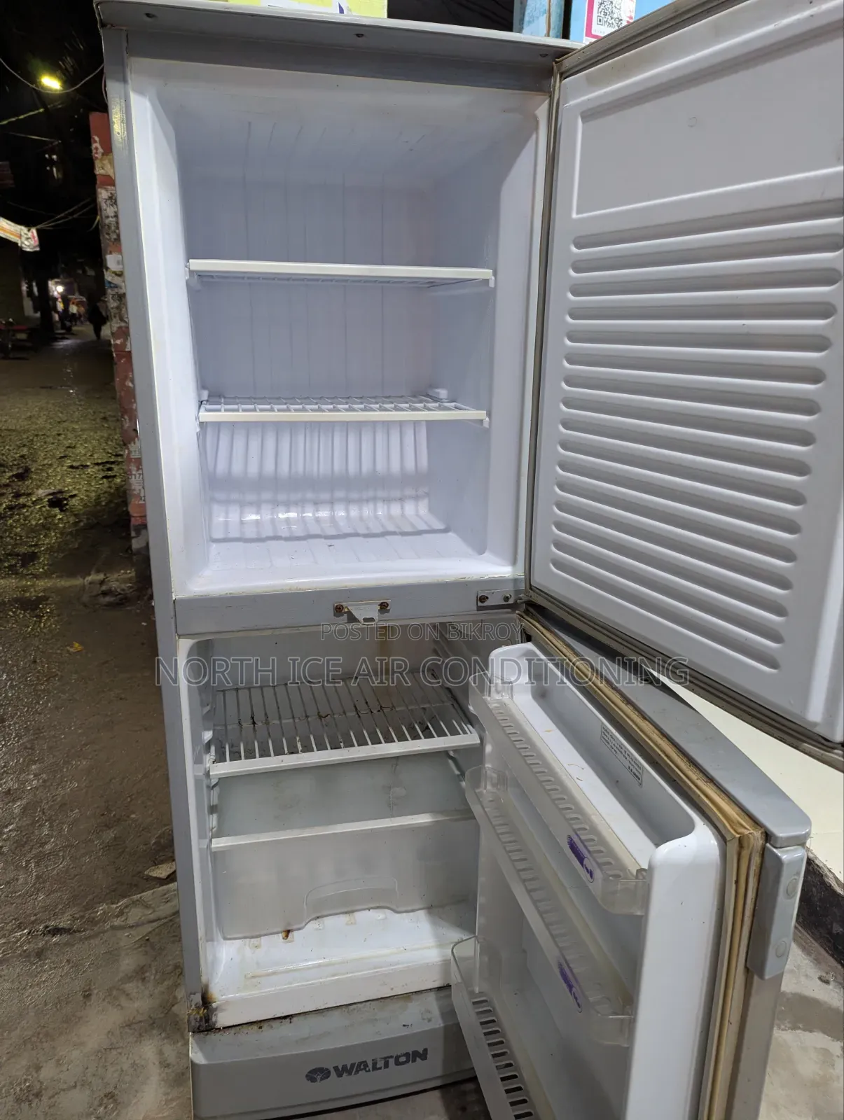 Walton Refrigerator 11 Cft.