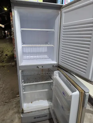Walton Refrigerator 11 Cft.