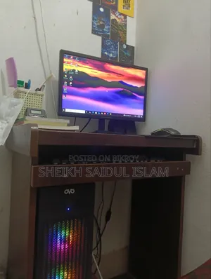 Desktop Computer 8GB Intel Core I7 SSD 128GB