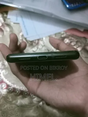 ইএল ২৫৬ জিবি ব্ল্যাক