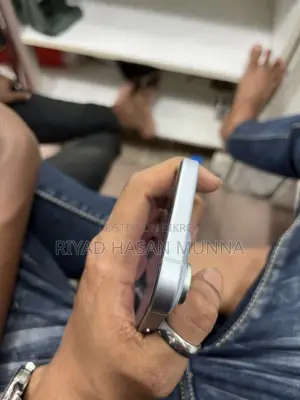Apple iPhone 15 128 GB Silver