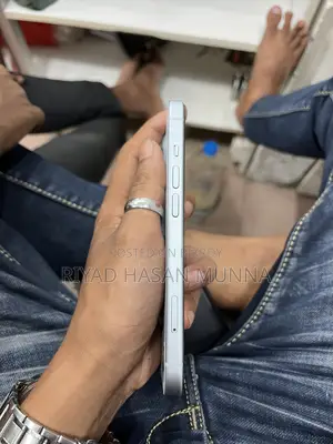 Apple iPhone 15 128 GB Silver
