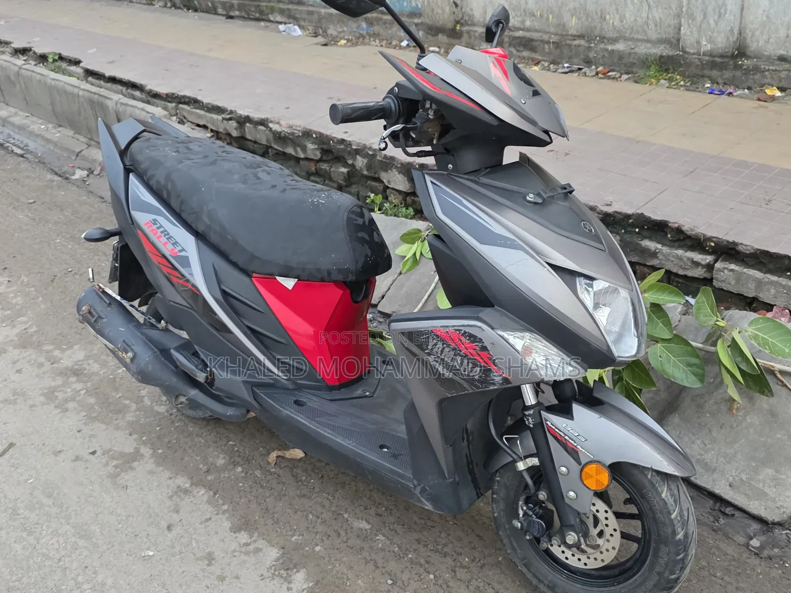 ইয়ামাহা ২০২১ কালো
