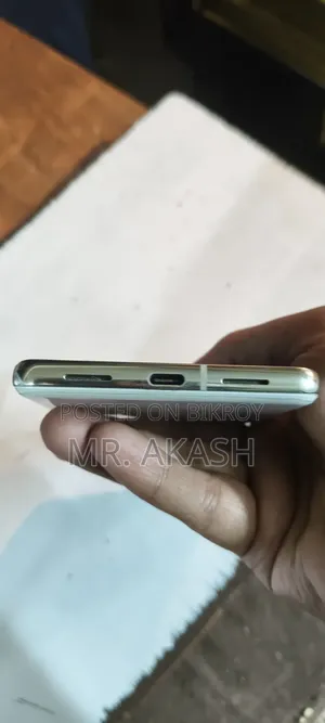 Google Pixel 7 Pro ১২৮ জিবি সাদা