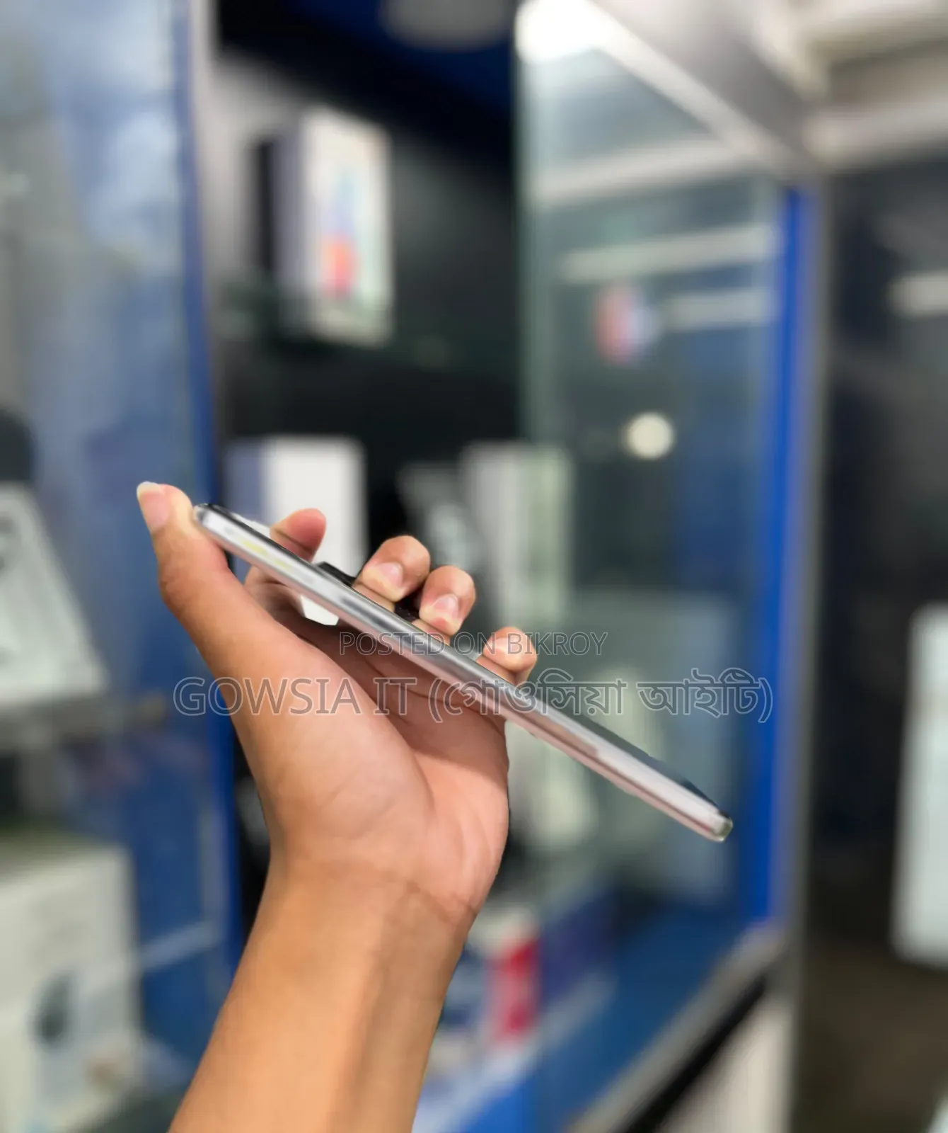 অনার ২০০ ২৫৬ জিবি সাদা