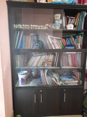 A bookshelf will be sold!