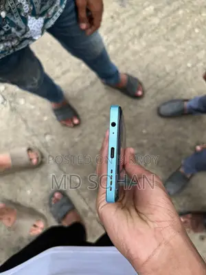 ইনফিনিক্স হট ৩০ ১২৮ জিবি
