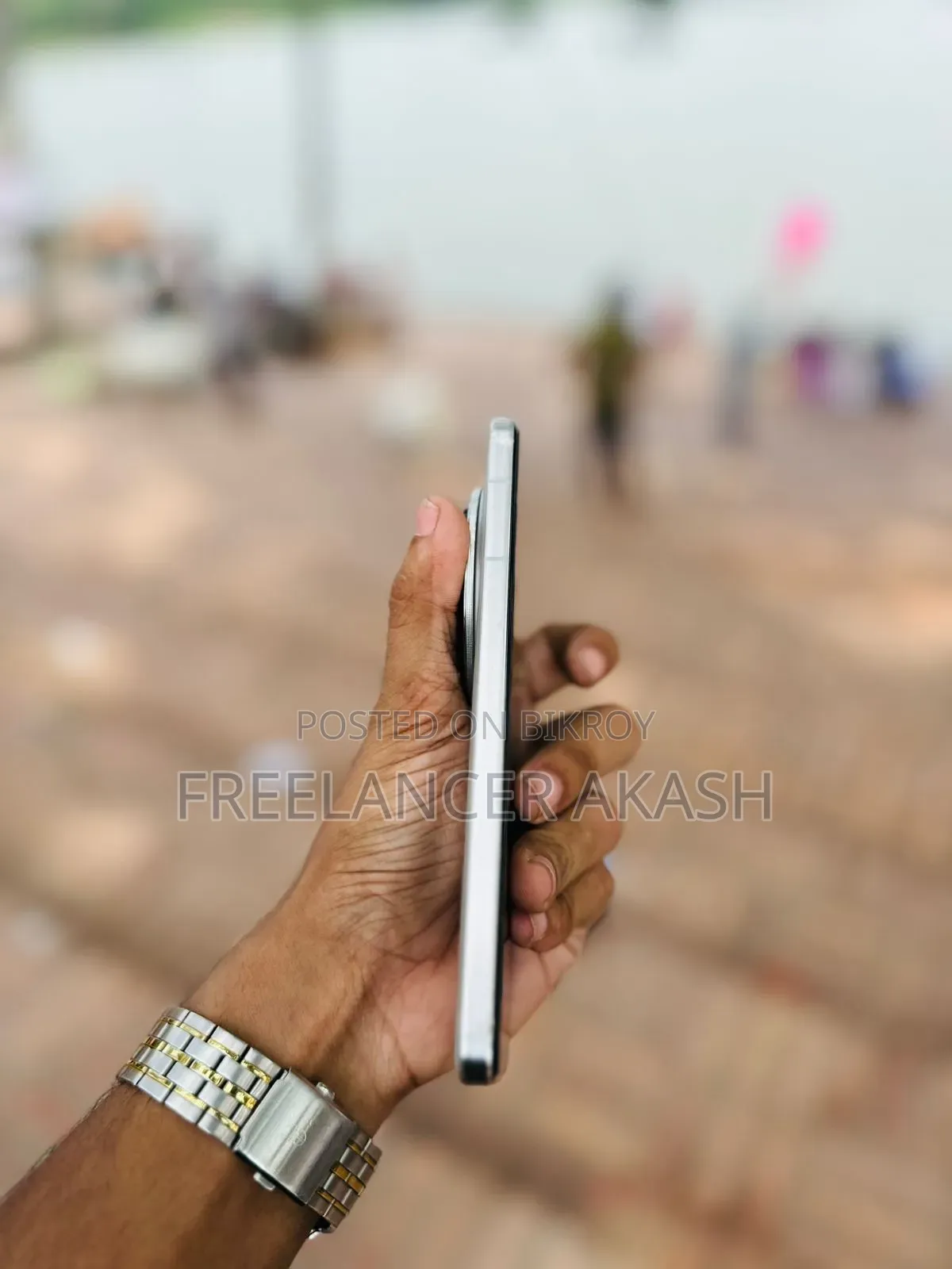ভিভো এক্স২০০ প্রো ৫১২ জিবি সিলভার