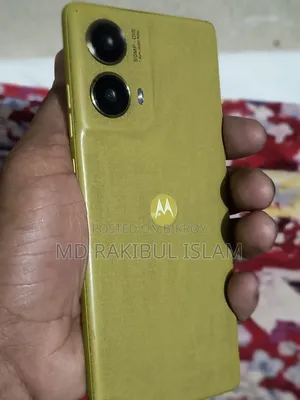 Motorola Moto G85 256 GB Yellow