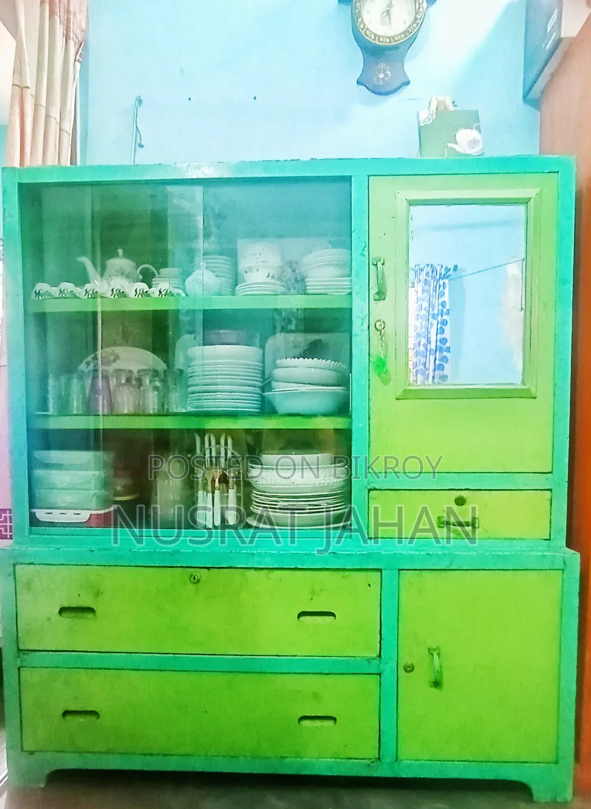 Showcase, everything is fine.