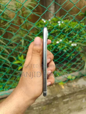 Apple iPhone X 64 GB White