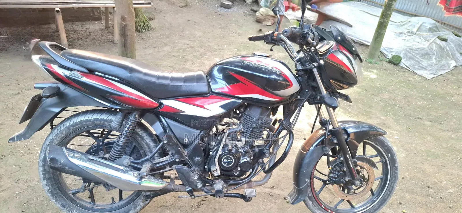 বাজাজ ডিসকভার ১৫০ ২০২০ রেড