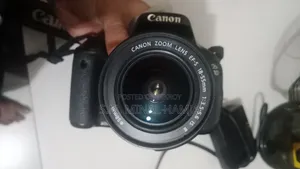 ডিএসএলআর ক্যানন ৬০০ডি