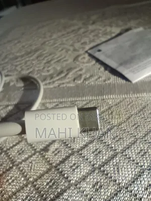 Apple Lightning Cable