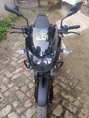 Bajaj Pulsar 150 2025 Black