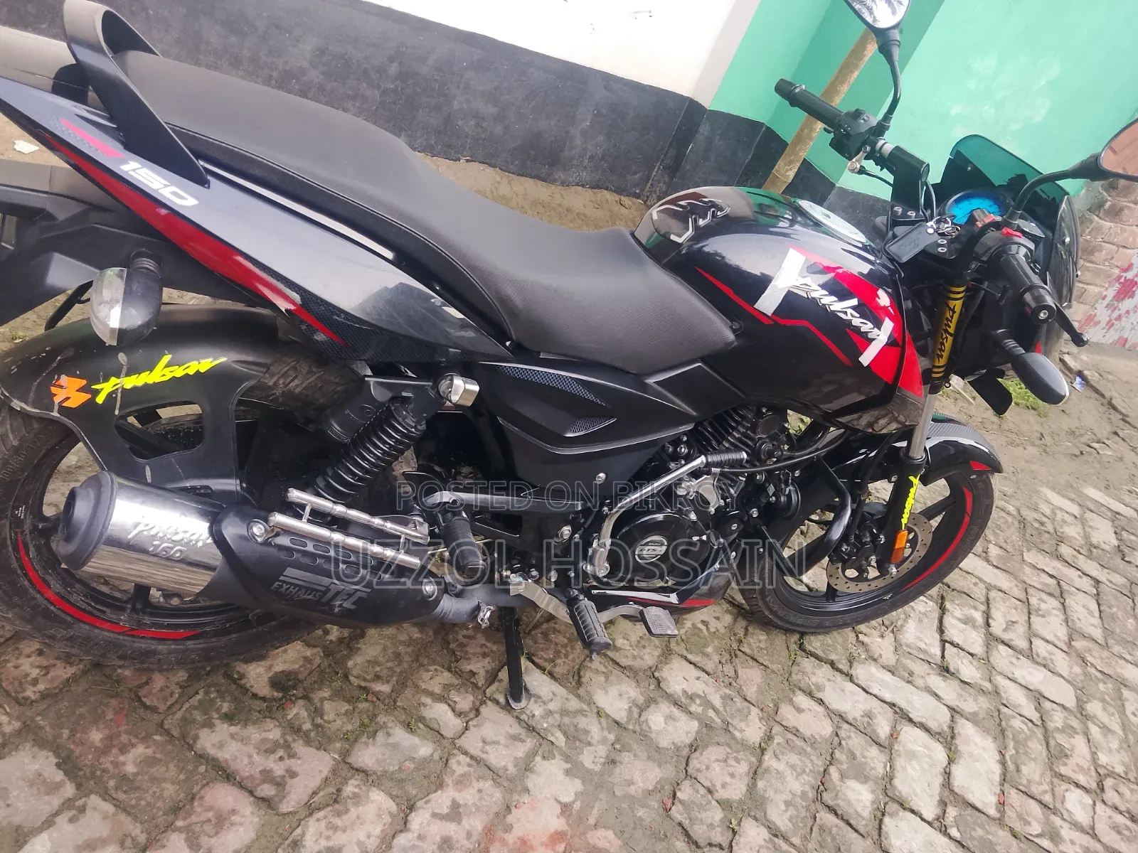 Bajaj Pulsar 150 2025 Black