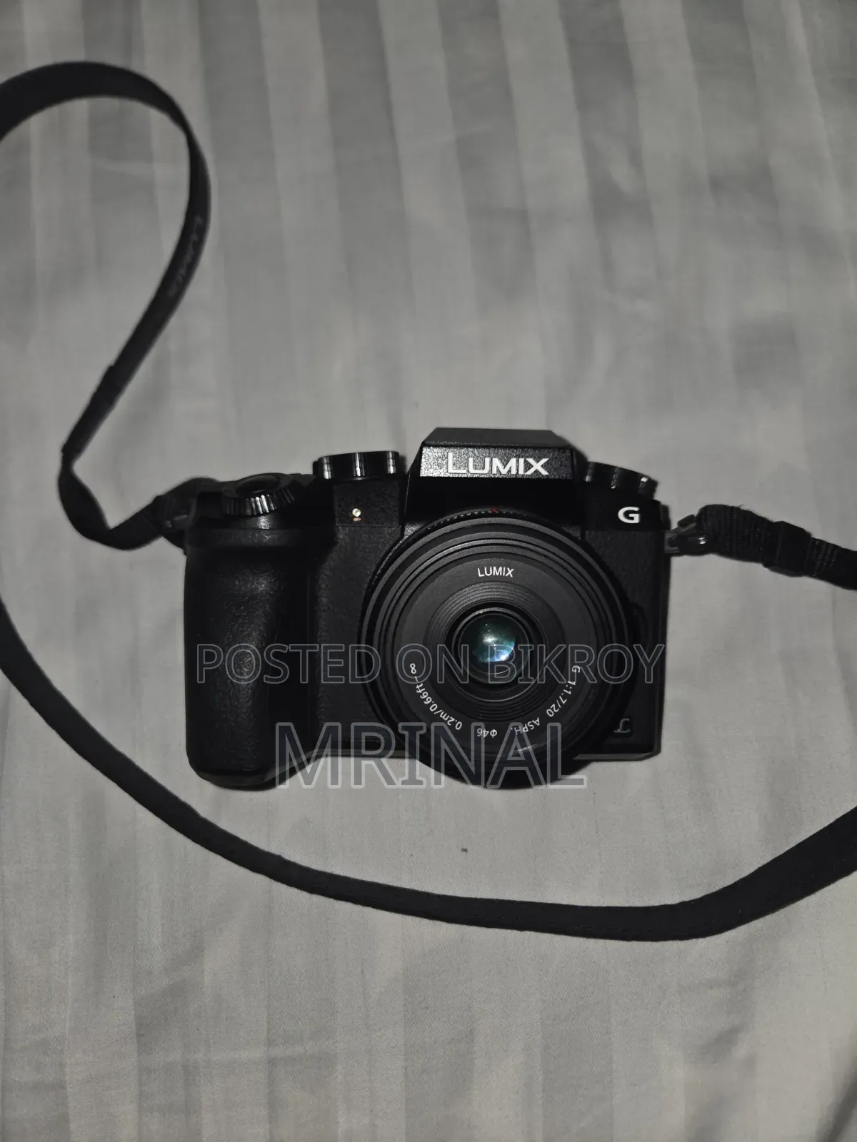 Lumix G7 (Body + 20mm Prime Lens)