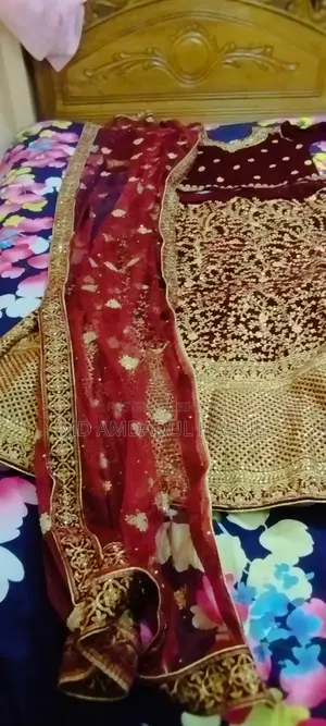 বিয়ের লেহেঙ্গা ।। সাথে দুপাট্টা ফ্রী। Wedding Lehenga. Comes With Fre
