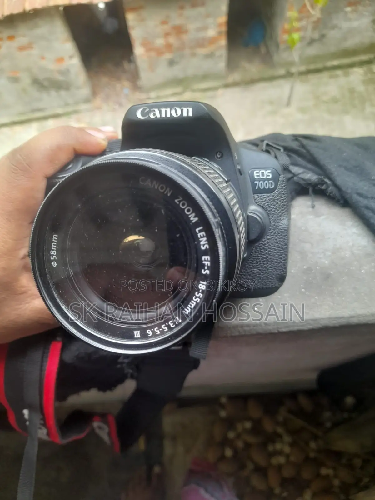 Canon Eos 700d DSLR + 18-55mm STM Lens, Charger, Battery Tripod