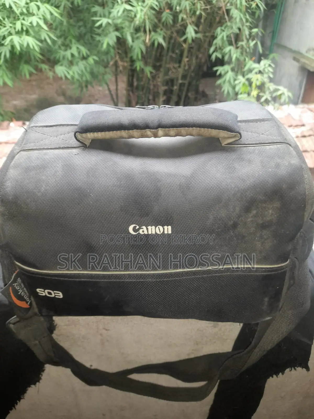 Canon Eos 700d DSLR + 18-55mm STM Lens, Charger, Battery Tripod