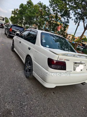 Toyota Carina 2001 Pearl