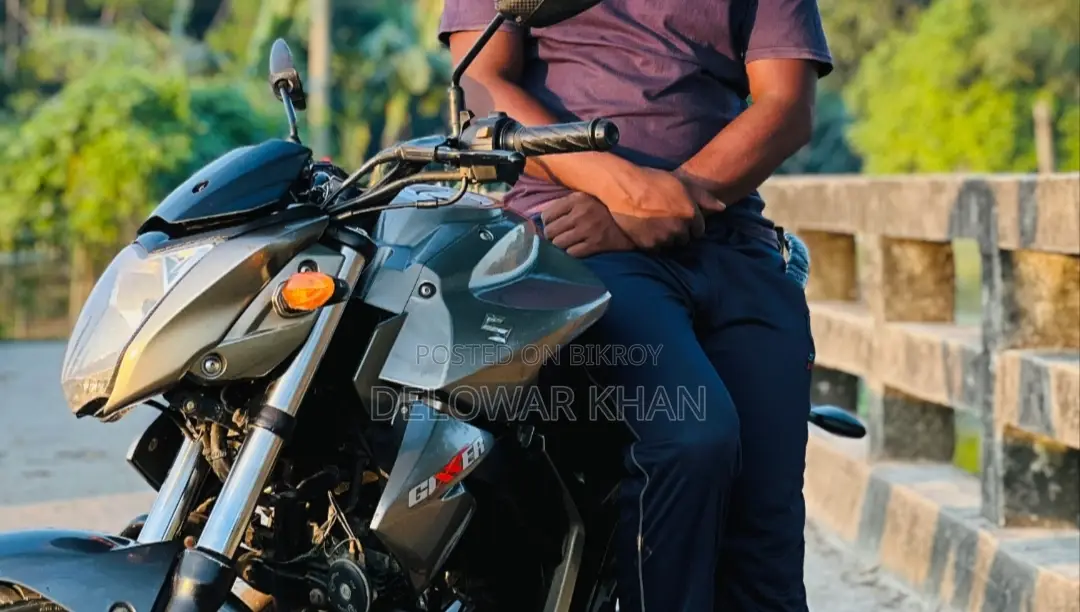 Suzuki Gixxer Monotone 2017 Silver
