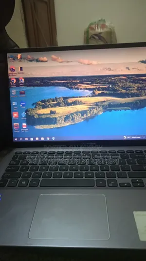 Laptop Asus VivoBook X540SA 4GB Intel Core i3 SSD 1T