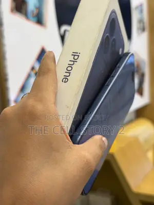 অ্যাপল আইফোন ১৭ প্রো ২৫৬ জিবি ব্লু