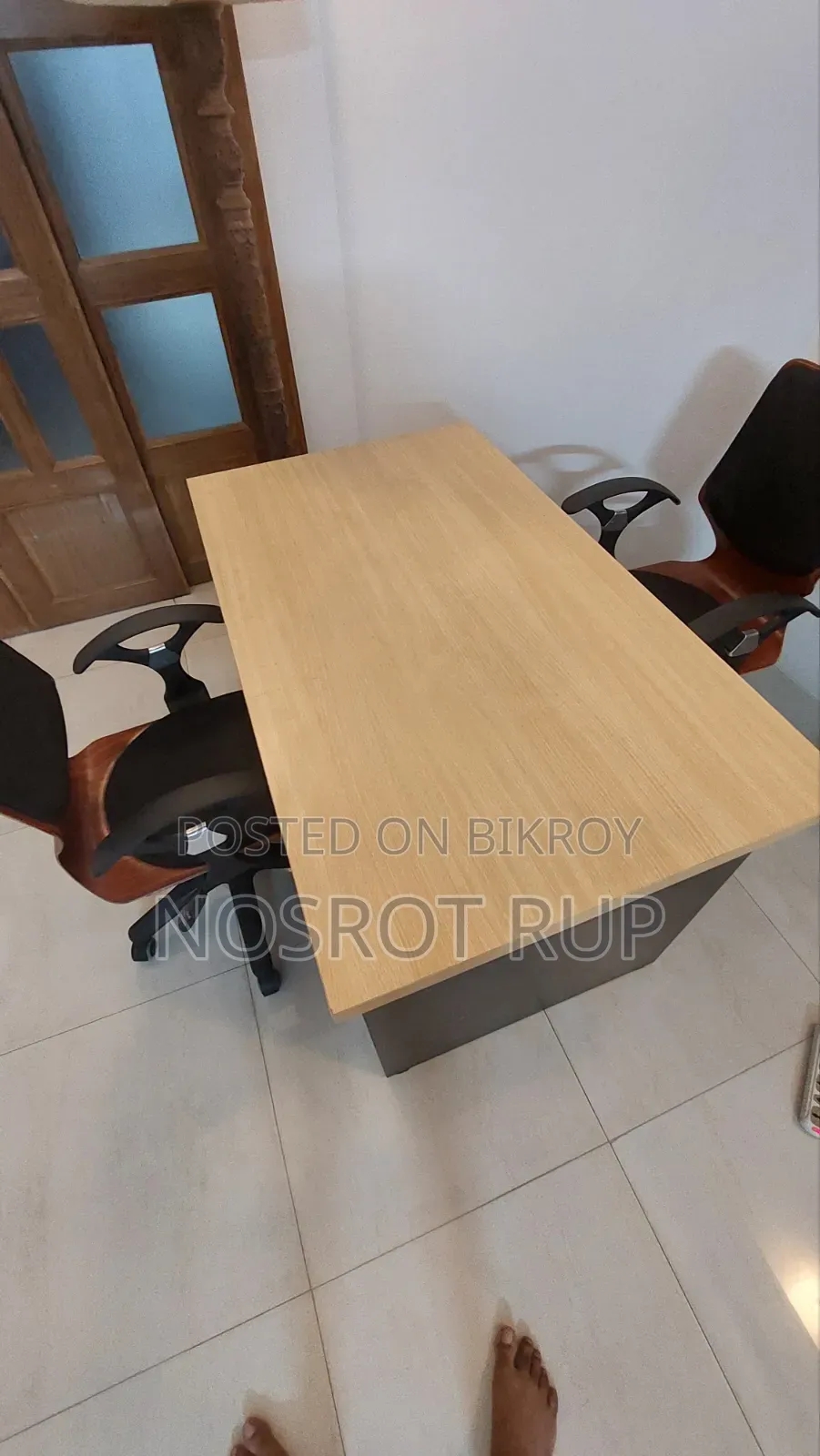 4 Regal tables and 6 chairs for sale.