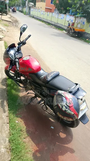Bajaj Pulsar 150 2014 Red
